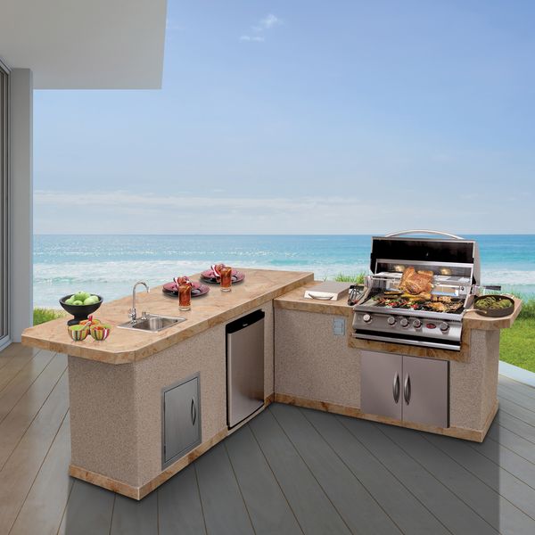 Outdoor Kitchens